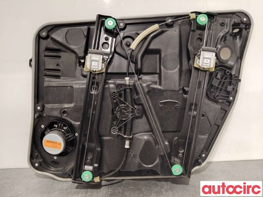 Ruteheis til Mercedes B-Klasse 2011-2018 (W246) (W246) (MERCEDES|A2467205700|)