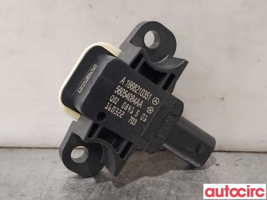 Airbag sensor høyre til Mercedes B-Klasse 2011-2018 (W246) (W246) (MERCEDES|A1668210351|56054084AA)