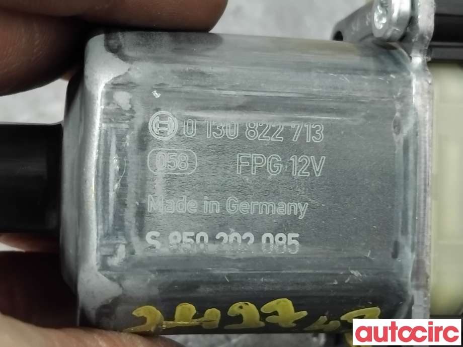 Ruteheis venstre bak til Audi A3 2012-2016 (Type III, Fase 1)  (AUDI|5Q0959801|0130822713)
