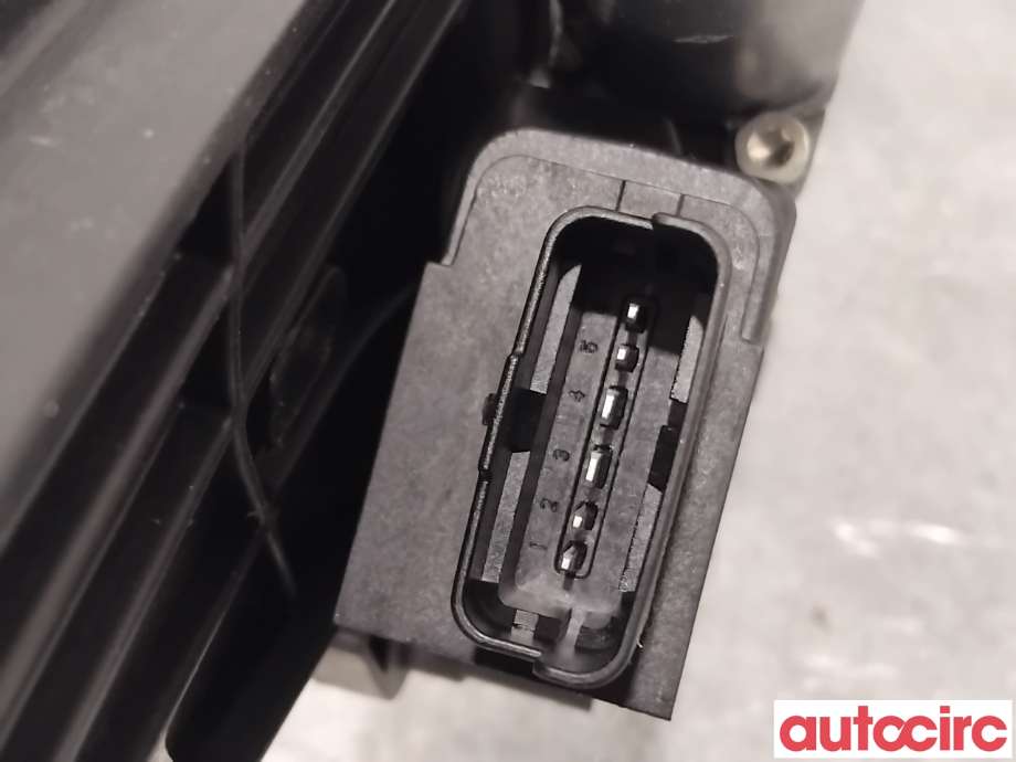 Ruteheis venstre bak til Peugeot 3008 2016-->> (Type II) (PEUGEOT|9810488580|9830389080|9840190280)