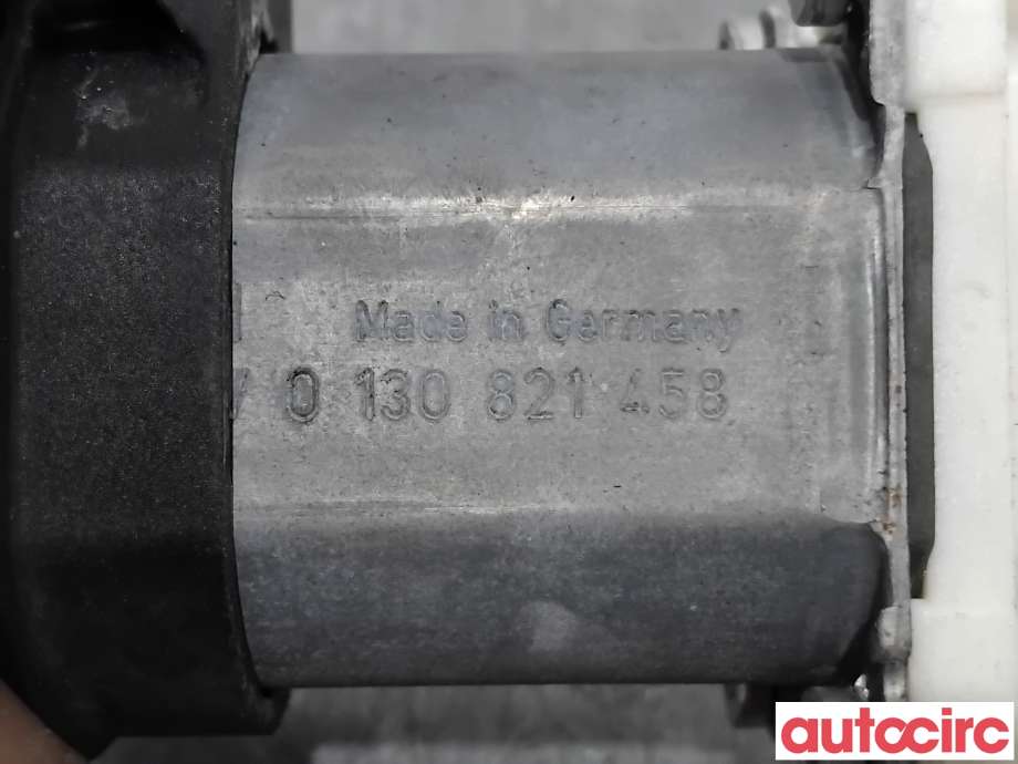 Ruteheis høyre foran til BMW 5-Serie 2003-2010 (E60/E61) (E60/E61) (BMW|67626981142|0130821458|6981142)