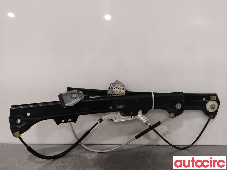 Ruteheis til BMW 5-Serie 2003-2010 (E60/E61) (E60/E61) (BMW|51337184384||7184384)