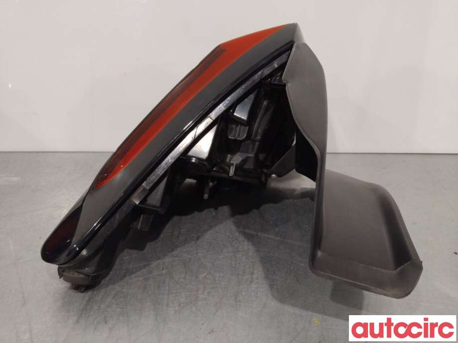 Baklykt høyre til Peugeot 3008 2016-->> (Type II)  (PEUGEOT|9810477080|81550201)