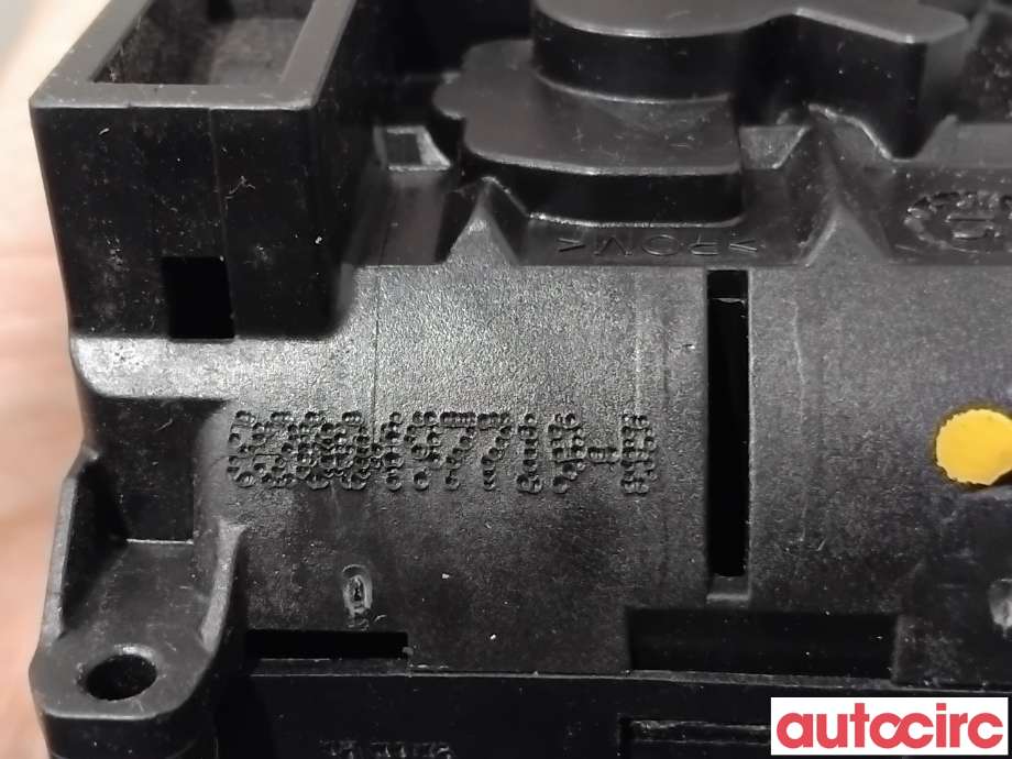 Låsekasse høyre til Renault Kangoo 2008-2021 (Type II) (RENAULT|8200497719|)