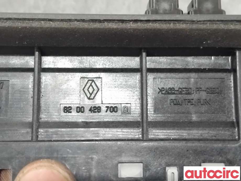 Diverse deler til Renault Kangoo 2008-2021 (Type II) (RENAULT|8200428700|)
