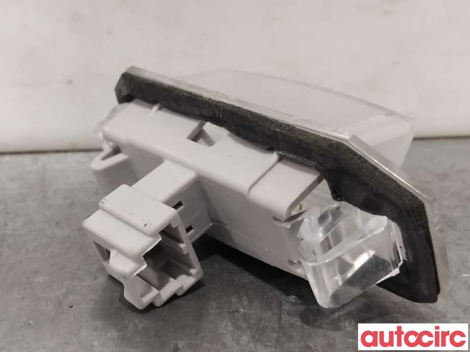Skiltlys til Mitsubishi Outlander 2015-->> (Type III, Fase 2)  (MITSUBISHI|8341A009|)