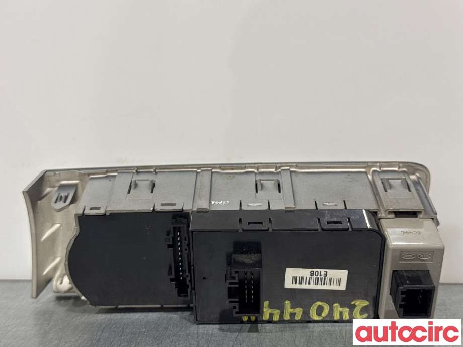 Bryter diverse til Kia Soul 2014-2019 (Type II)  (KIA|93600E4100BF6|)