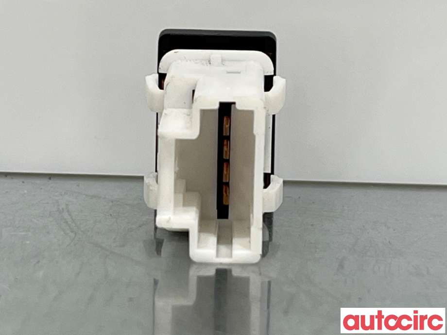 Bryter nødblink til Nissan Qashqai 2007-2010 (Type I, Fase 1)  (NISSAN|25290JD00B|25290JD000)