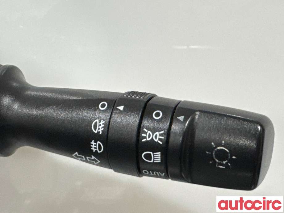 Bryter blink til Kia Soul 2014-2019 (Type II)  (KIA|934103S631|)