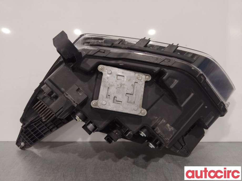 Frontlykt høyre halogen til SsangYong Korando 2019-->> (Type IV) (SSANGYONG|8310237200)