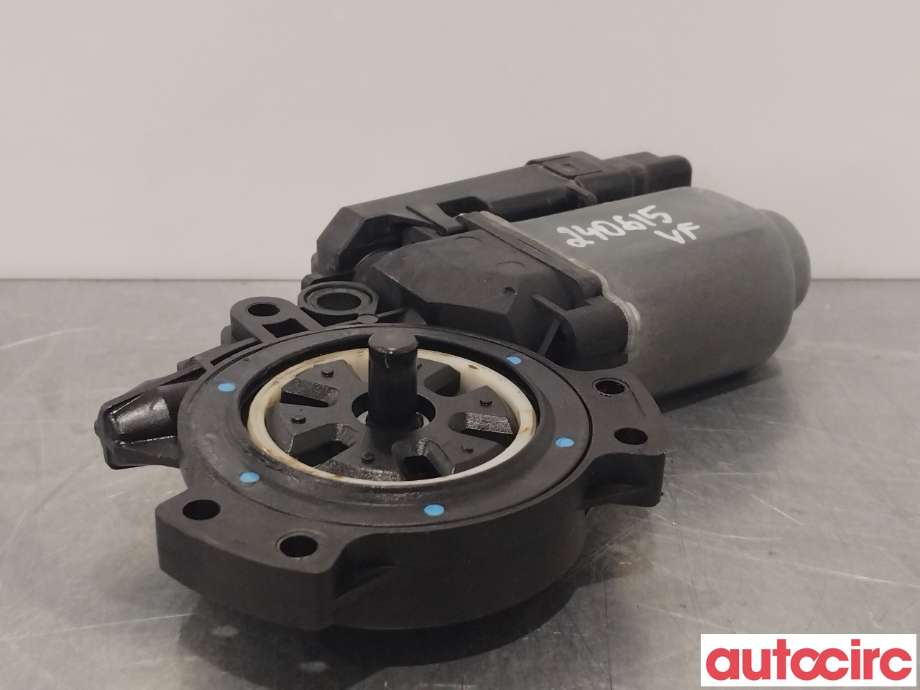 Ruteheis til Kia Sportage 2010-2016 (Type III)  (KIA|824503W010|A2C73659600)