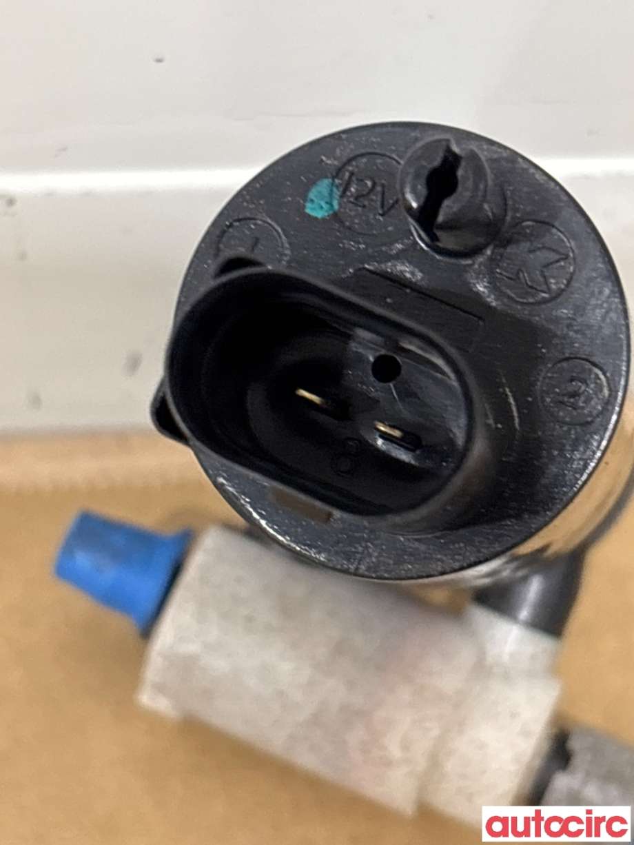 Spylerpumpe foran til Mercedes Vito 2014-->> (W447) (W447) (MERCEDES|A0008690400||A2318660021)