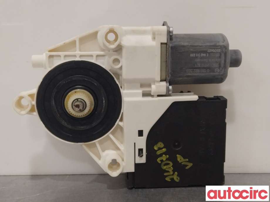 Ruteheis til VW Caddy 2015-2020 (Type III, Fase 3) (VOLKSWAGEN|2K5959701A|2K5959701)