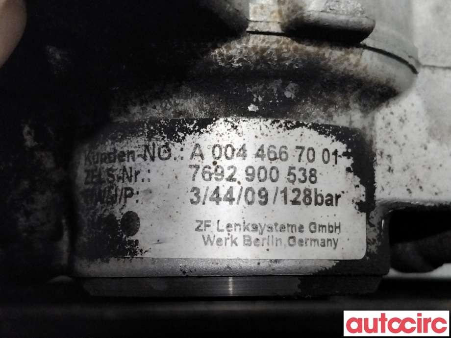 Servo pumpe mekanisk til Mercedes C-Klasse 2007-2011 (Fase 1) (W204) (W204) (MERCEDES|A0044667001|7692900538)