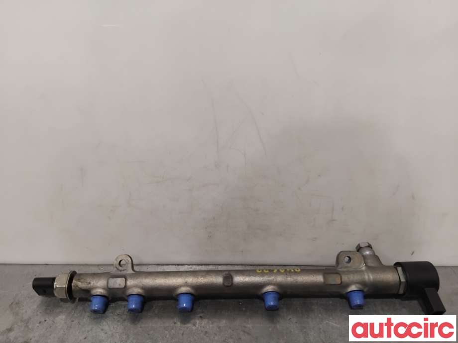 Dyseskinne (fuelrail) til Mercedes C-Klasse 2007-2011 (Fase 1) (W204) (W204) (MERCEDES|A6460700395|R9144Z142A)