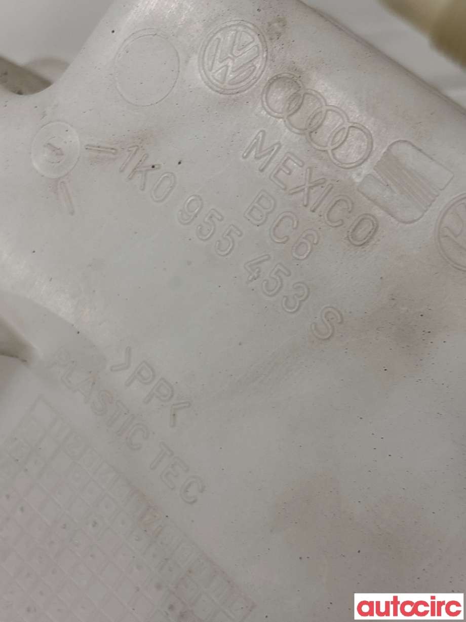 Spylertank til VW Golf VI 2008-2012  (VOLKSWAGEN|1K0955453S)