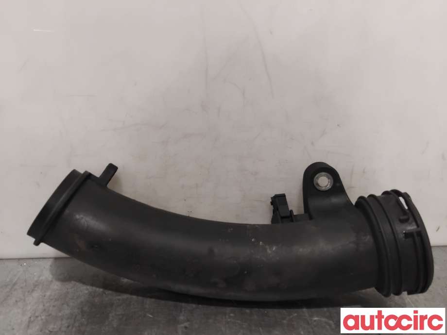 Turbo rør til Mercedes C-Klasse 2007-2011 (Fase 1) (W204) (W204) (MERCEDES|A6460980207|)