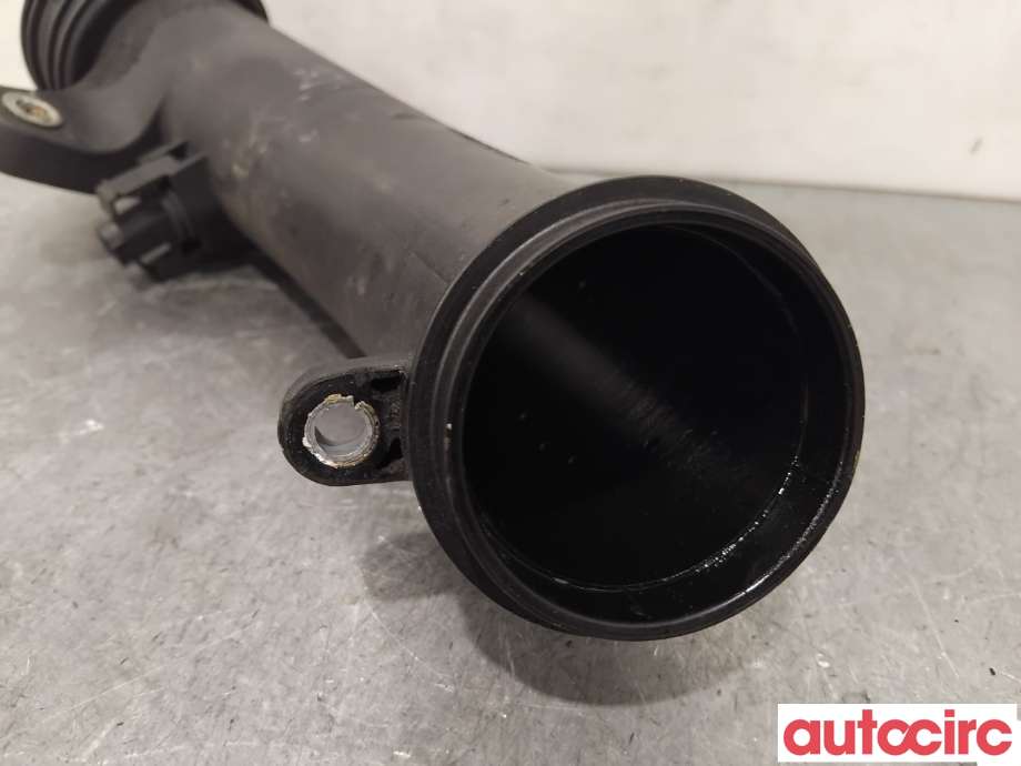 Turbo rør til Mercedes C-Klasse 2007-2011 (Fase 1) (W204) (W204) (MERCEDES|A6460980207|)