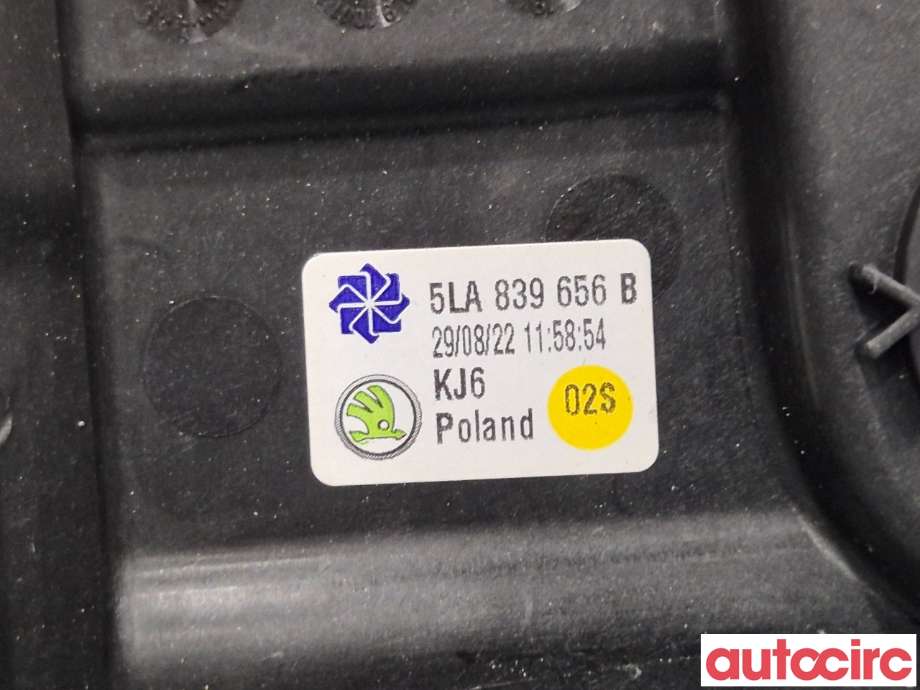 Ruteheis høyre bak til Škoda Enyaq 2021-->>  (SKODA|5LA839462|5LA839656B)
