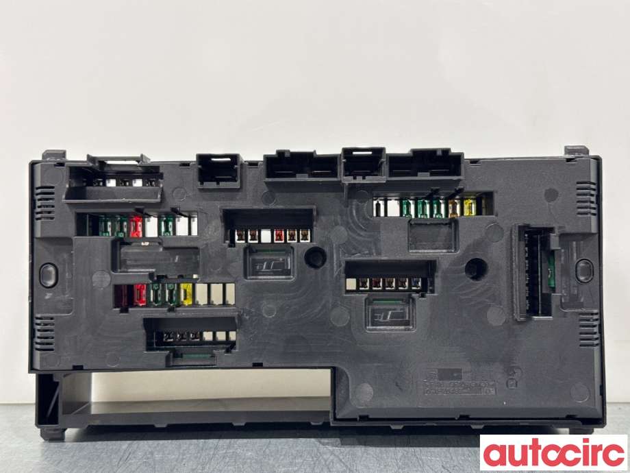 Sikringsboks til BMW X3 2010-2017 (F25) (F25) (BMW|61149259467||9259467)