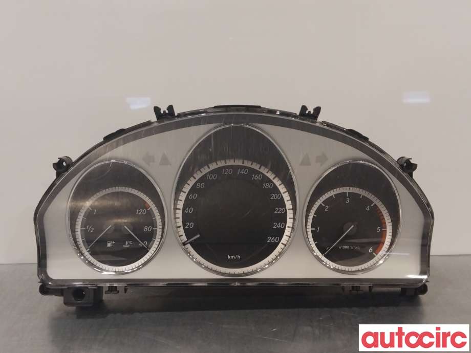 Instrumentpanel til Mercedes C-Klasse, 2007-2011 (Fase 1) (W204) (W204) (MERCEDES|A2049002105)