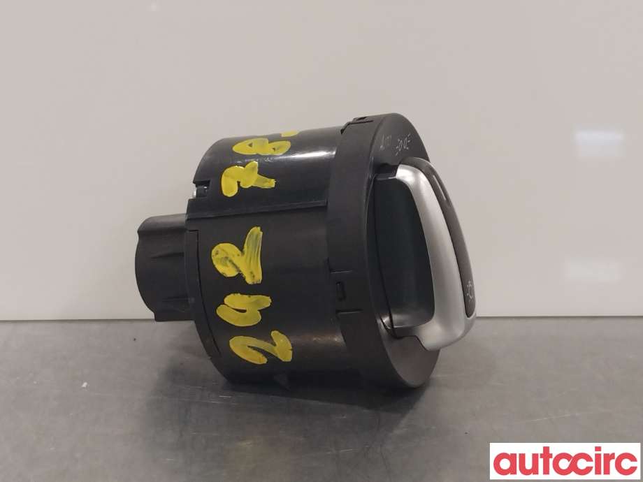 Bryter lys til VW Golf VI 2008-2012  (VOLKSWAGEN|3C8941431|)
