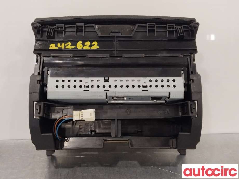 Multimedia display (MCU - Media Controller Unit) til Mercedes C-Klasse 2007-2011 (Fase 1) (W204) (W204) (MERCEDES|A2048203197|A20482085497)