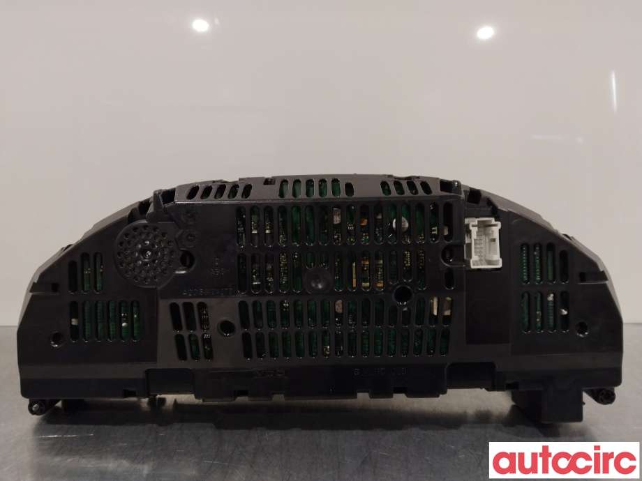 Instrumentpanel til Mercedes C-Klasse 2007-2011 (Fase 1) (W204) (W204) (MERCEDES|A2049003802)