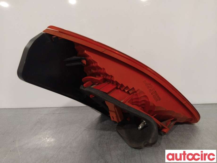 Baklykt høyre indre til Peugeot 3008 2009-2016 (Type I)  (PEUGEOT|6351HE)