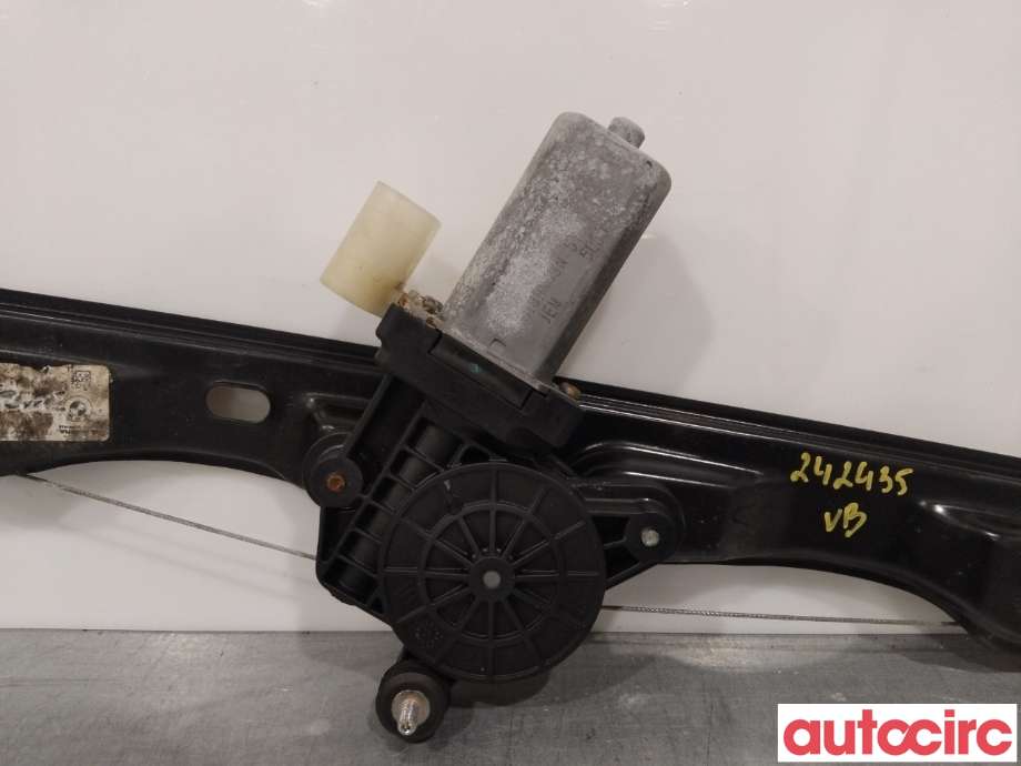 Ruteheis høyre til BMW 3-Serie 2012-2018 (F30/F31/F34) (F30/F31/F34) (BMW|51357281887|67627341563|)
