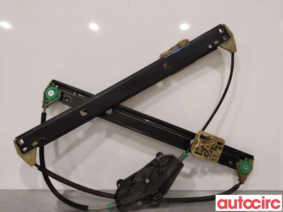 Ruteheis til Audi A4 2007-2014 (Type IV) (B8) (B8) (AUDI|8K0837461||8K0837461C)