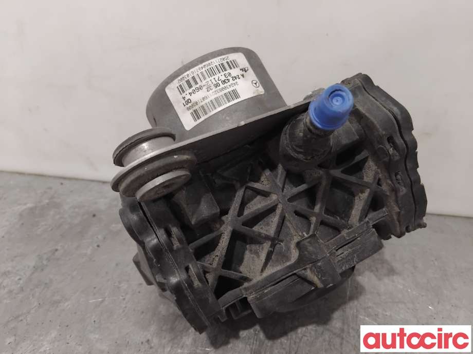 Vakuumpumpe til Mercedes B-Klasse 2011-2018 (W246) (W246) (MERCEDES|A2424300632|037112-06044|A2124300632)