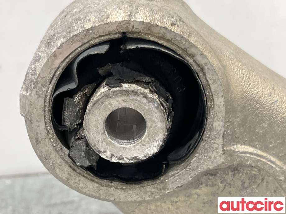 Bærebru høyre bak til BMW 5-Serie 2003-2010 (E60/E61) (E60/E61) (BMW|33326754558||3332-6755990)