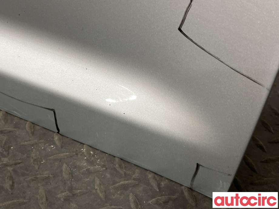 Dør høyre foran til VW Touran 2010-2015 (Type I, Fase 3) (VOLKSWAGEN|1T0831056AB)