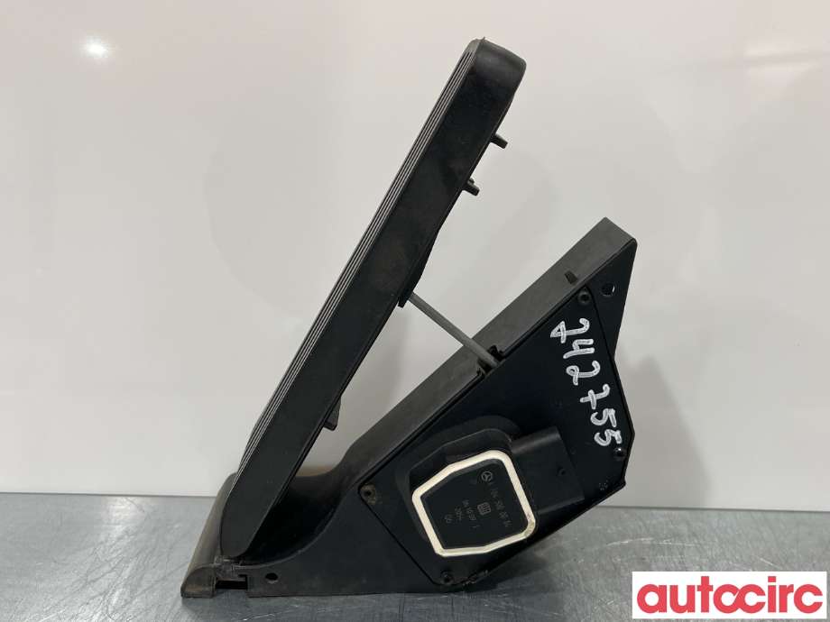 Pedal gass til Mercedes C-Klasse 2007-2011 (Fase 1) (W204) (W204) (MERCEDES|A2043000004)