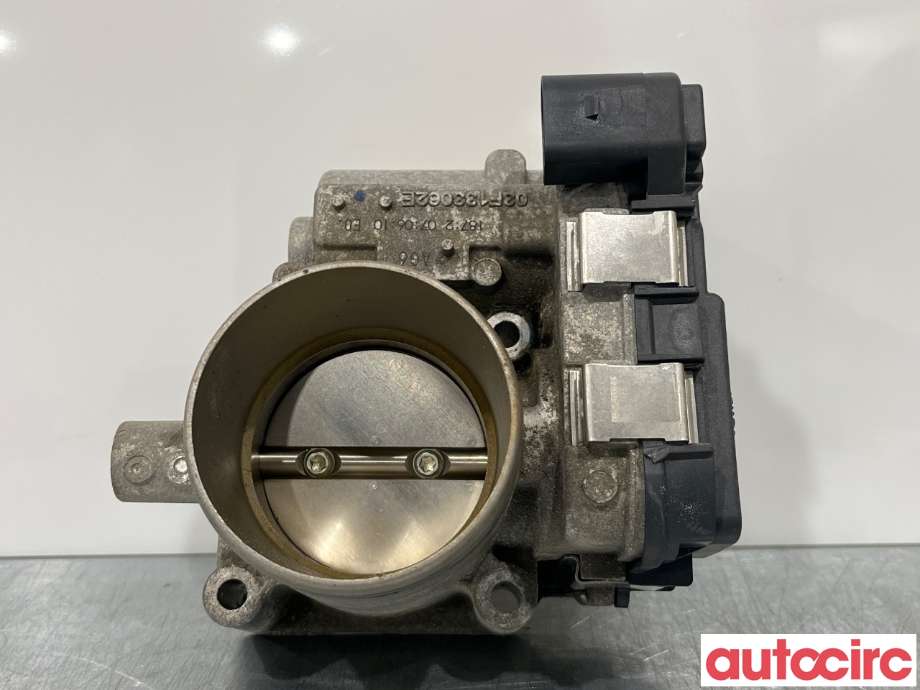 Spjeldhus til VW Passat, 2015-2019 (Fase 1) (B8) (B8) (VOLKSWAGEN|03F133062E)