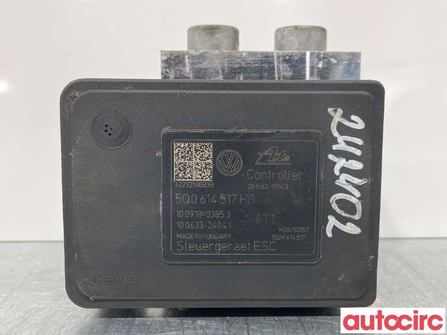 ABS sentral til VW Passat 2015-2019 (Fase 1) (B8) (B8) (VOLKSWAGEN|5Q0614517HB|100918-03853)