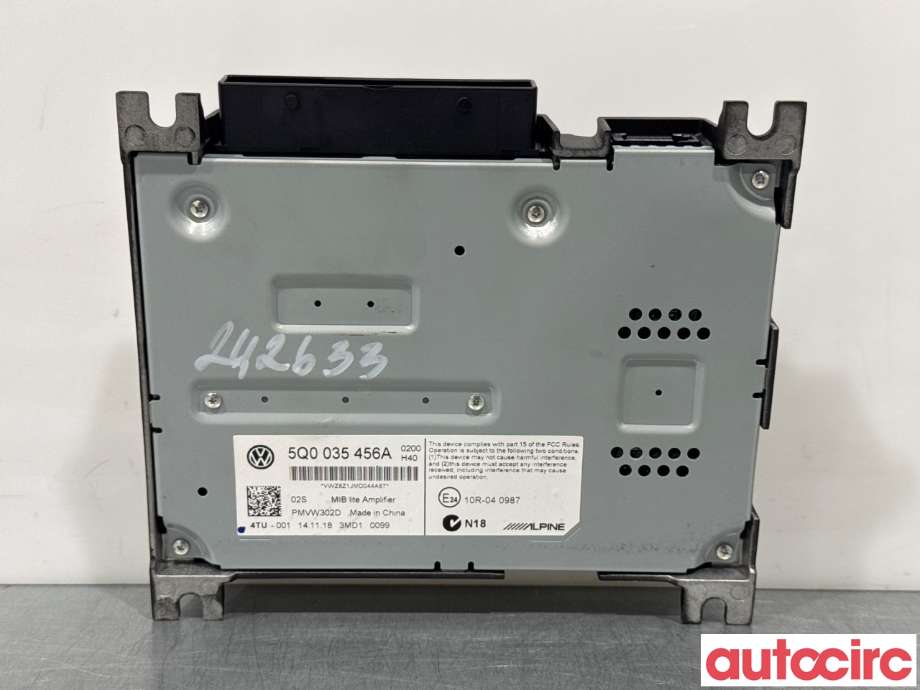 Bilstereo forsterker til VW e-Golf 2017-2020 (Fase 2)  (VOLKSWAGEN|5Q0035456A|)
