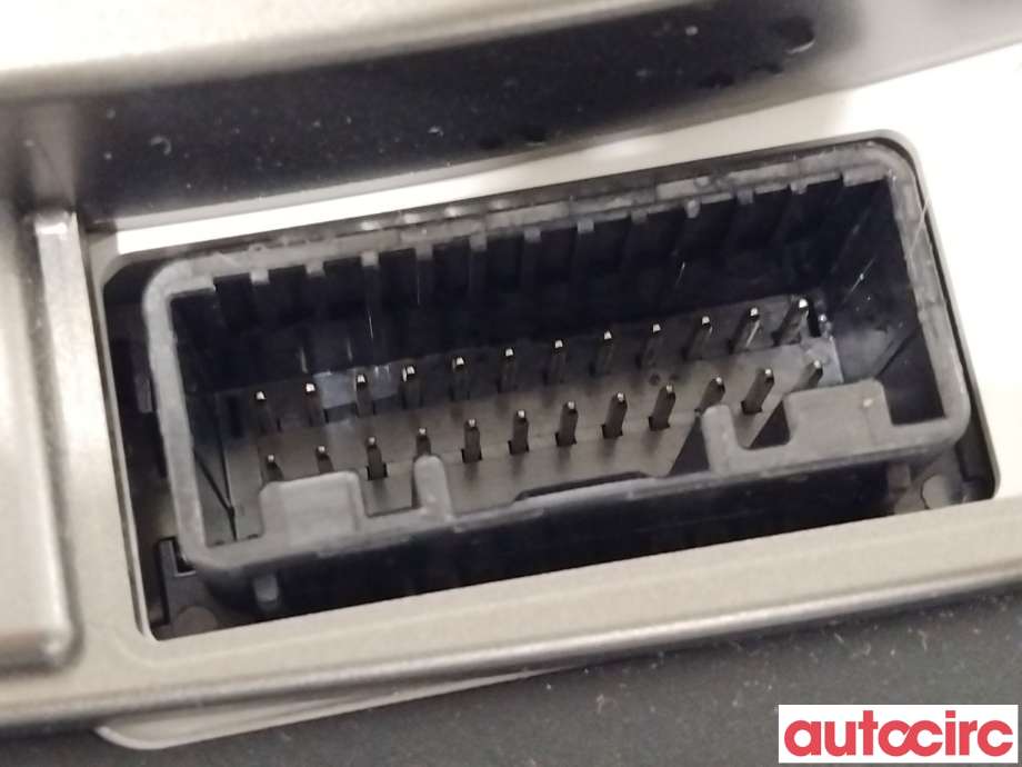 Instrumentpanel til Toyota Urban Cruiser 2009-2014 (TOYOTA|838005CL70)