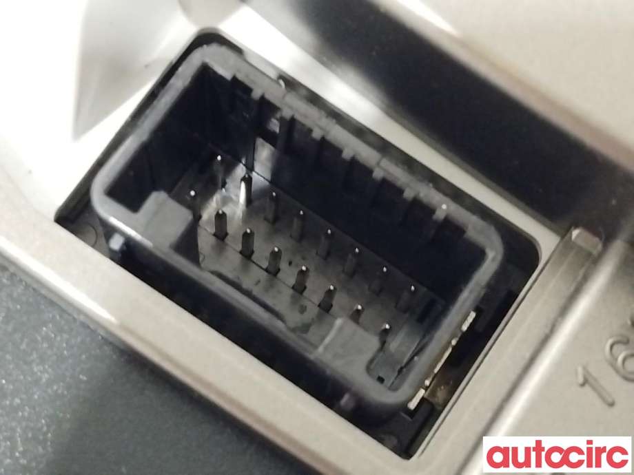 Instrumentpanel til Toyota Urban Cruiser 2009-2014 (TOYOTA|838005CL70)