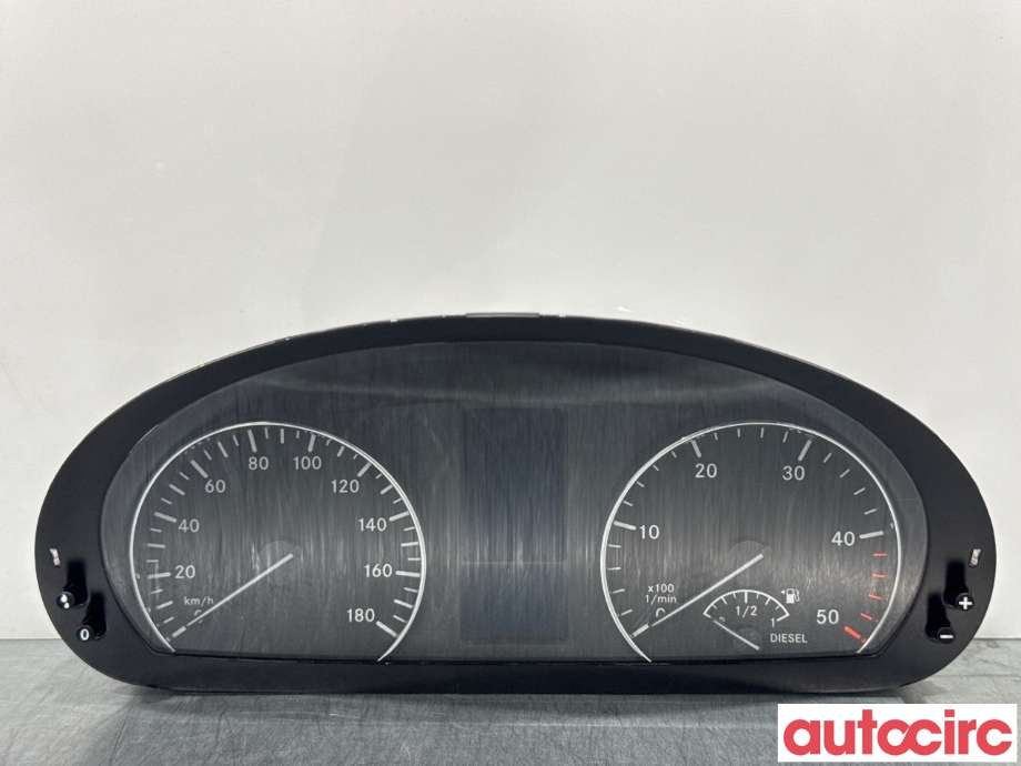Instrumentpanel til Mercedes Sprinter 2013-2018 (Fase 2) (906) (906) (MERCEDES|A9069007903|)