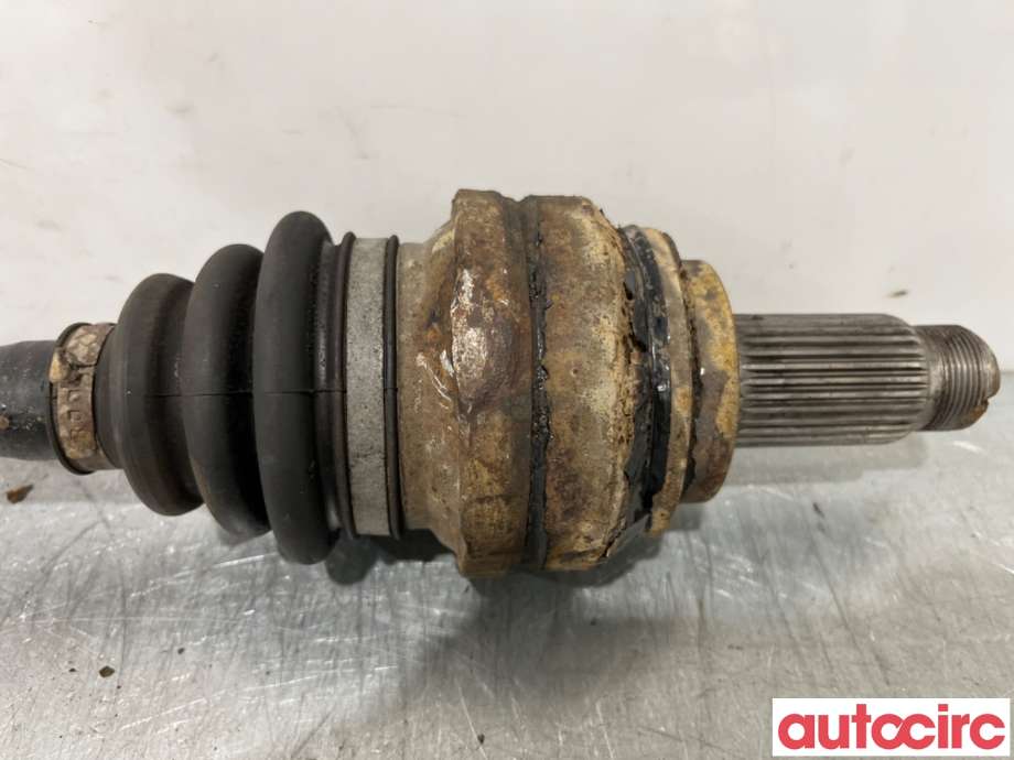 Drivaksel høyre bak til BMW 3-Serie 2005-2011 (E90/E91/E92/E93) (E90/E91/E92/E93) (BMW|33207604600||7599534)