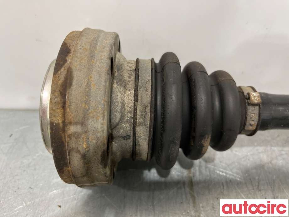 Drivaksel høyre bak til BMW 3-Serie 2005-2011 (E90/E91/E92/E93) (E90/E91/E92/E93) (BMW|33207604600||7599534)
