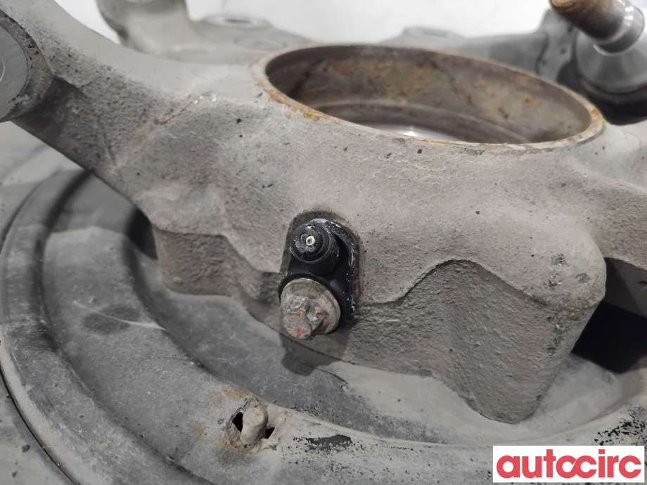Hjulspindel høyre bak til Mercedes R-Klasse 2006-2013 (W251) (W251) (MERCEDES|A1643501408|)