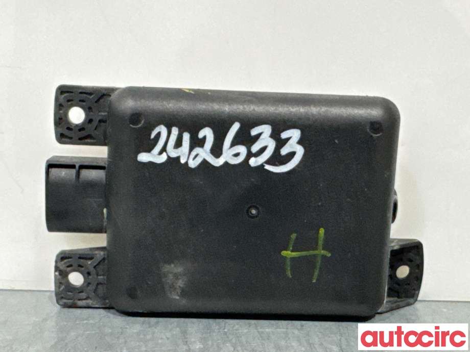Sensor radar til VW e-Golf, 2017-2020 (Fase 2)  (VOLKSWAGEN|5Q0907686C)