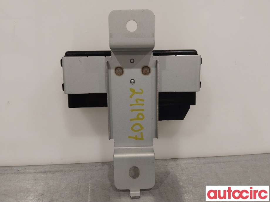 Styreenhet parkering til Isuzu D-Max 2021-->> (Type III) (ISUZU|8976513410)