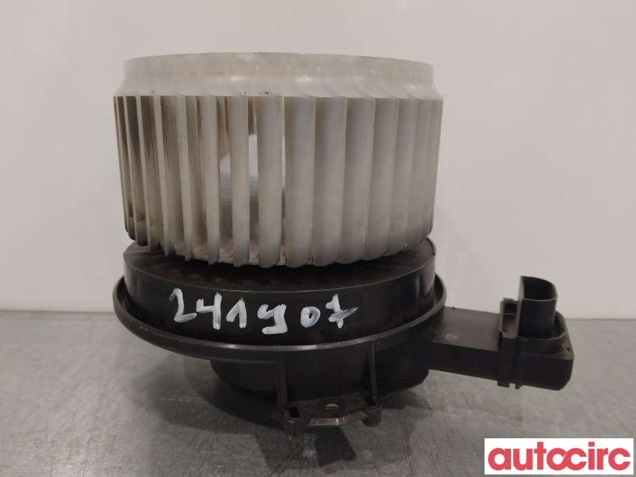 Varmeapparat motor til Isuzu D-Max 2021-->> (Type III)  (ISUZU|8975556420|)