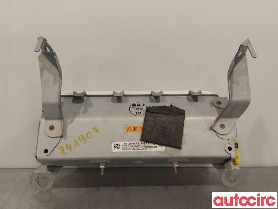Airbag kne til Isuzu D-Max 2021-->> (Type III) (ISUZU|8974719842|TG11D01003)