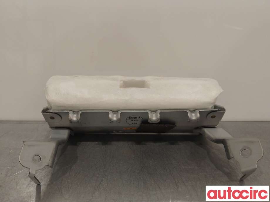 Airbag kne til Isuzu D-Max 2021-->> (Type III) (ISUZU|8974719842|TG11D01003)