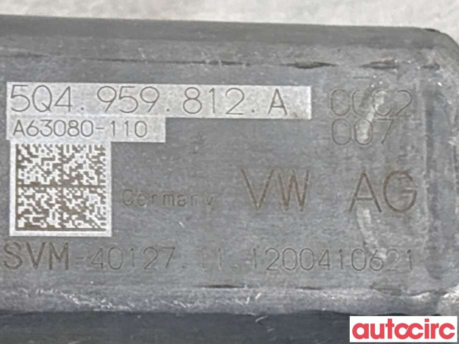 Ruteheis høyre bak til VW Golf VII 2012-2017 (Fase 1)  (VOLKSWAGEN|5Q4959812F||5Q4959812A)
